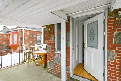 540 W Olive Street, Long Beach, NY 11561 - Photo 3