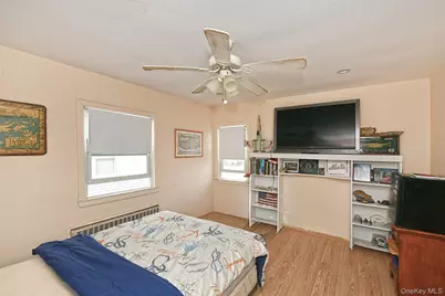 540 W Olive Street, Long Beach, NY 11561 - Photo 19