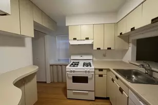 205-32 Brian Crescent, Bayside, NY 11360 - Photo 5