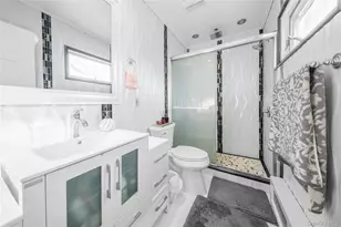 166-02 76th Ave, Fresh Meadows, NY 11366 - Photo 17