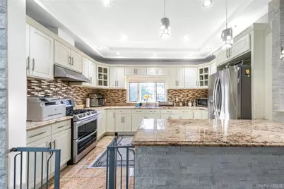 16602 76th Avenue, Fresh Meadows, NY 11366 - Photo 5