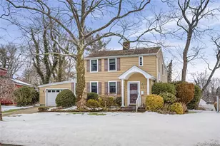 26 Pinetree Ln, Roslyn Heights, NY 11577 - Photo 27