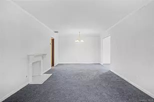 26 Pinetree Ln, Roslyn Heights, NY 11577 - Photo 7