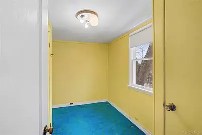 26 Pinetree Lane, Roslyn Heights, NY 11577 - Photo 25