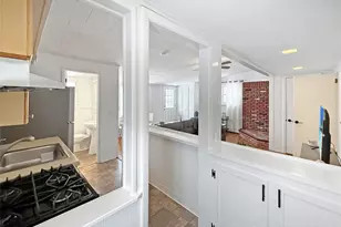 839 Pond View Rd, Riverhead, NY 11901 - Photo 17