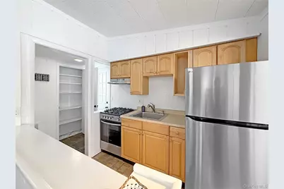 839 Pond View Road, Riverhead, NY 11901 - Photo 5
