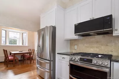 4610 Boston Post Road, Pelham, NY 10803 - Photo 15