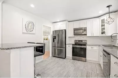 440 Pythian Avenue, Hawthorne, NY 10532 - Photo 5