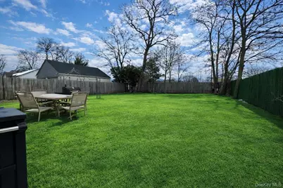 99 Jerusalem Avenue #2, Hicksville, NY 11801 - Photo 15