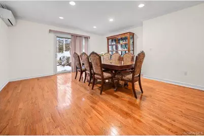 6404 136th Street, Flushing, NY 11367 - Photo 11