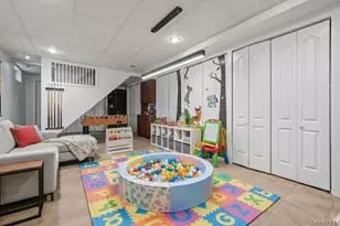 64-04 136th St, Flushing, NY 11367 - Photo 7