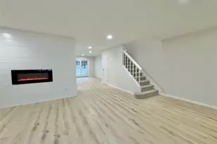 46 Blue Point Rd E, Holtsville, NY 11742 - Photo 13