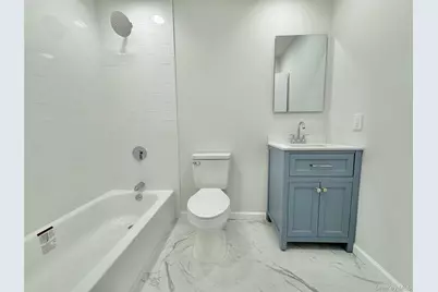 46 Blue Point Road E, Holtsville, NY 11742 - Photo 19