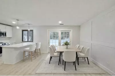 46 Blue Point Road E, Holtsville, NY 11742 - Photo 9