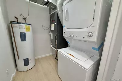 46 Blue Point Road E, Holtsville, NY 11742 - Photo 21