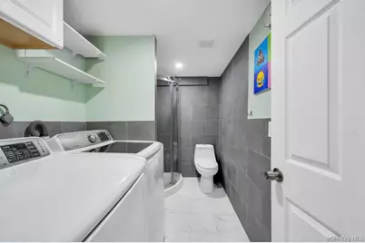 280 Balcom Avenue, Bronx, NY 10465 - Photo 15