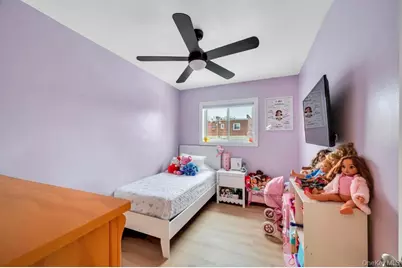 280 Balcom Avenue, Bronx, NY 10465 - Photo 25