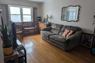 89-06 218th St, Queens Village, NY 11427 - Photo 19