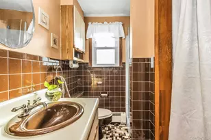 1294 Owens Pl, North Bellmore, NY 11710 - Photo 17