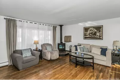 1294 Owens Place, North Bellmore, NY 11710 - Photo 5