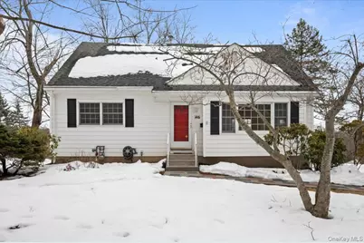 146 N Lincoln Street, Pearl River, NY 10965 - Photo 1