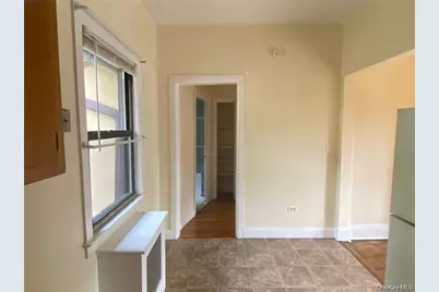 176 Colonial Parkway #2N, Yonkers, NY 10710 - Photo 5