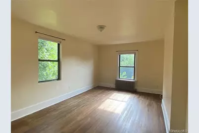 176 Colonial Parkway #2N, Yonkers, NY 10710 - Photo 3