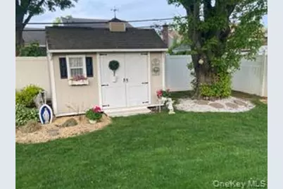 270 Nancy Drive, East Meadow, NY 11554 - Photo 13