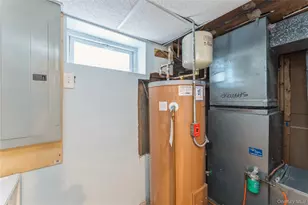 270 Nancy Dr, East Meadow, NY 11554 - Photo 21