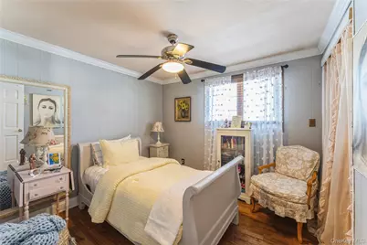 270 Nancy Drive, East Meadow, NY 11554 - Photo 13