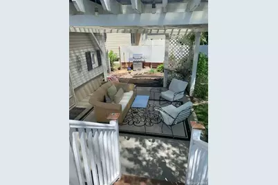 270 Nancy Drive, East Meadow, NY 11554 - Photo 7