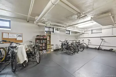 141 Woodmere Blvd #6J, Woodmere, NY 11598 - Photo 11