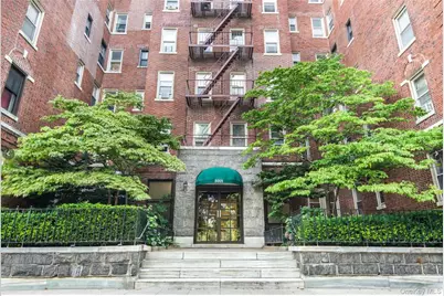 3321 Bruckner Boulevard #4M, Bronx, NY 10461 - Photo 1
