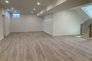 2661 Hyacinth St, Westbury, NY 11590 - Photo 17