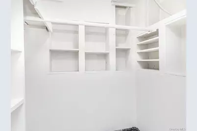 3302 Bronxwood Avenue, Bronx, NY 10469 - Photo 17