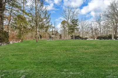 220 Oakdale Bohemia Road, Bohemia, NY 11716 - Photo 5