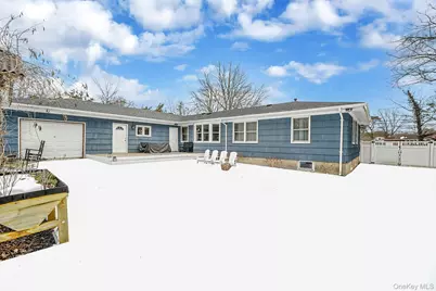 220 Oakdale Bohemia Road, Bohemia, NY 11716 - Photo 3