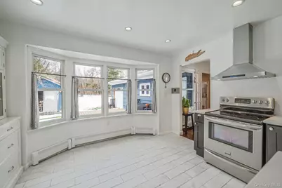 220 Oakdale Bohemia Road, Bohemia, NY 11716 - Photo 11