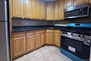 590 E 178th St, Bronx, NY 10457 - Photo 3