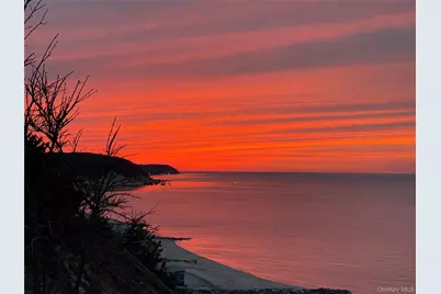 24 Cliff Way, Calverton, NY 11933 - Photo 3