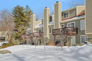 1303 Regent Dr, Mount Kisco, NY 10549 - Photo 25