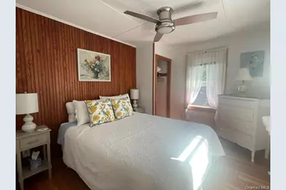 24 Cliff Way, Calverton, NY 11933 - Photo 23