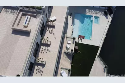 1990 Bay Boulevard, Atlantic Beach, NY 11509 - Photo 31