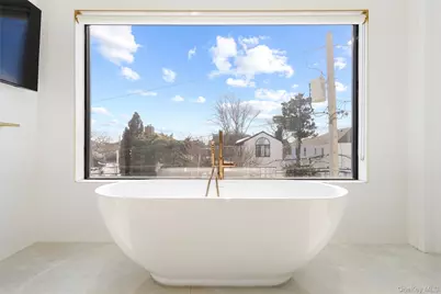 1990 Bay Boulevard, Atlantic Beach, NY 11509 - Photo 17