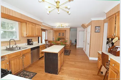 338 Pond Path, East Setauket, NY 11733 - Photo 9