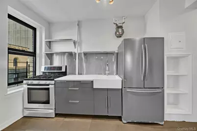 825 Walton Avenue #5G, Bronx, NY 10451 - Photo 3