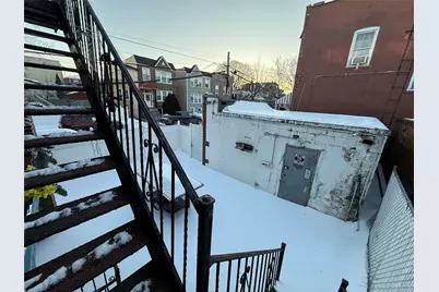 2025 Hobart Avenue, Bronx, NY 10461 - Photo 13