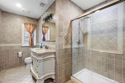 582 Atlantic Avenue, Lawrence, NY 11559 - Photo 11