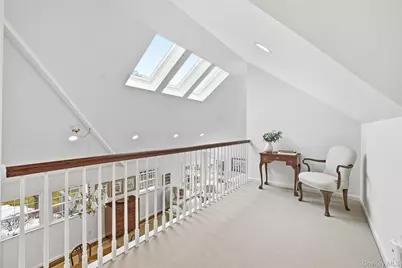 12 Brook Hills Circle, White Plains, NY 10605 - Photo 23