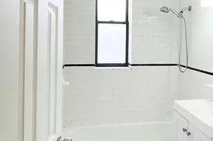 2 Spruce St, Great Neck, NY 11021 - Photo 5